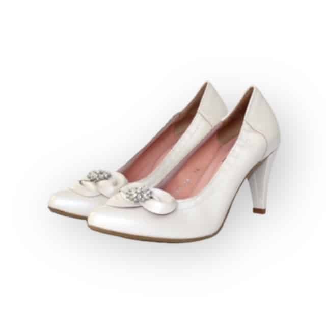 Le Babe - Ivory Pearlised Court Shoes (Size 4 1/2) - Like New